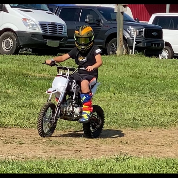 ABOUT ME! - Picture 11 of 15